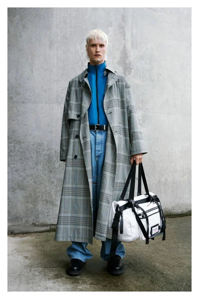 Look 30